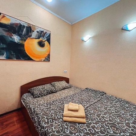 Apartment Near Metro Station Darnitsa Kiev Buitenkant foto