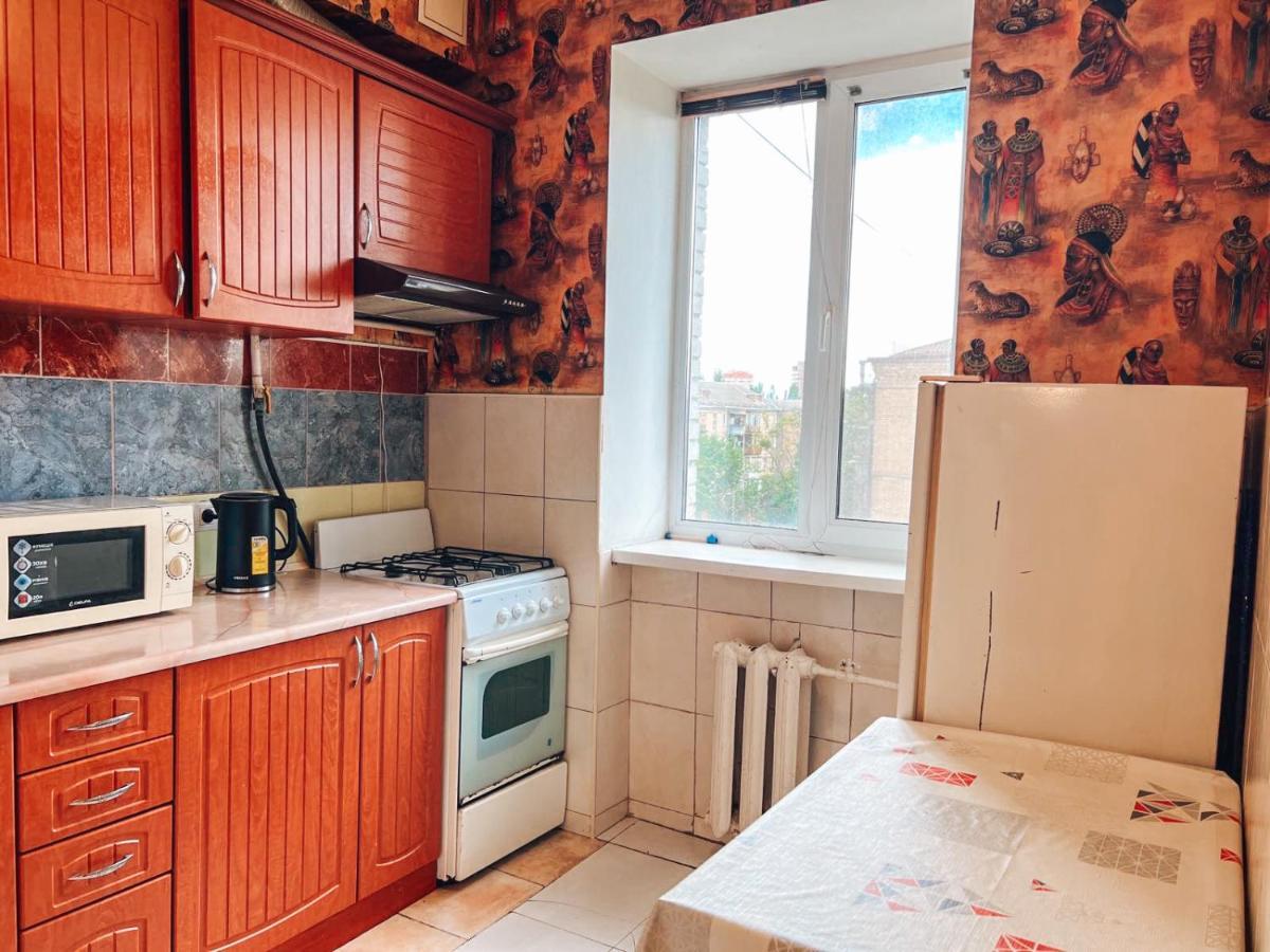 Apartment Near Metro Station Darnitsa Kiev Buitenkant foto
