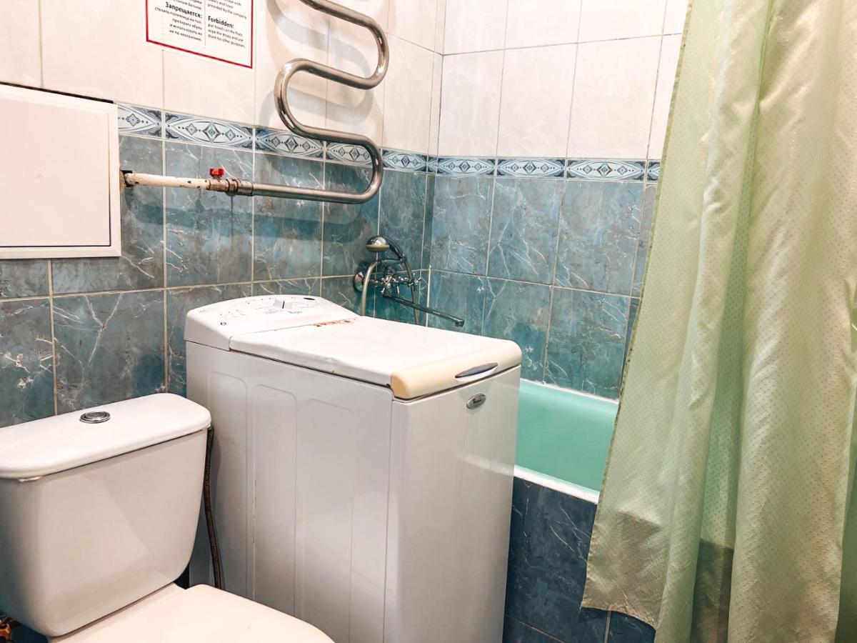 Apartment Near Metro Station Darnitsa Kiev Buitenkant foto